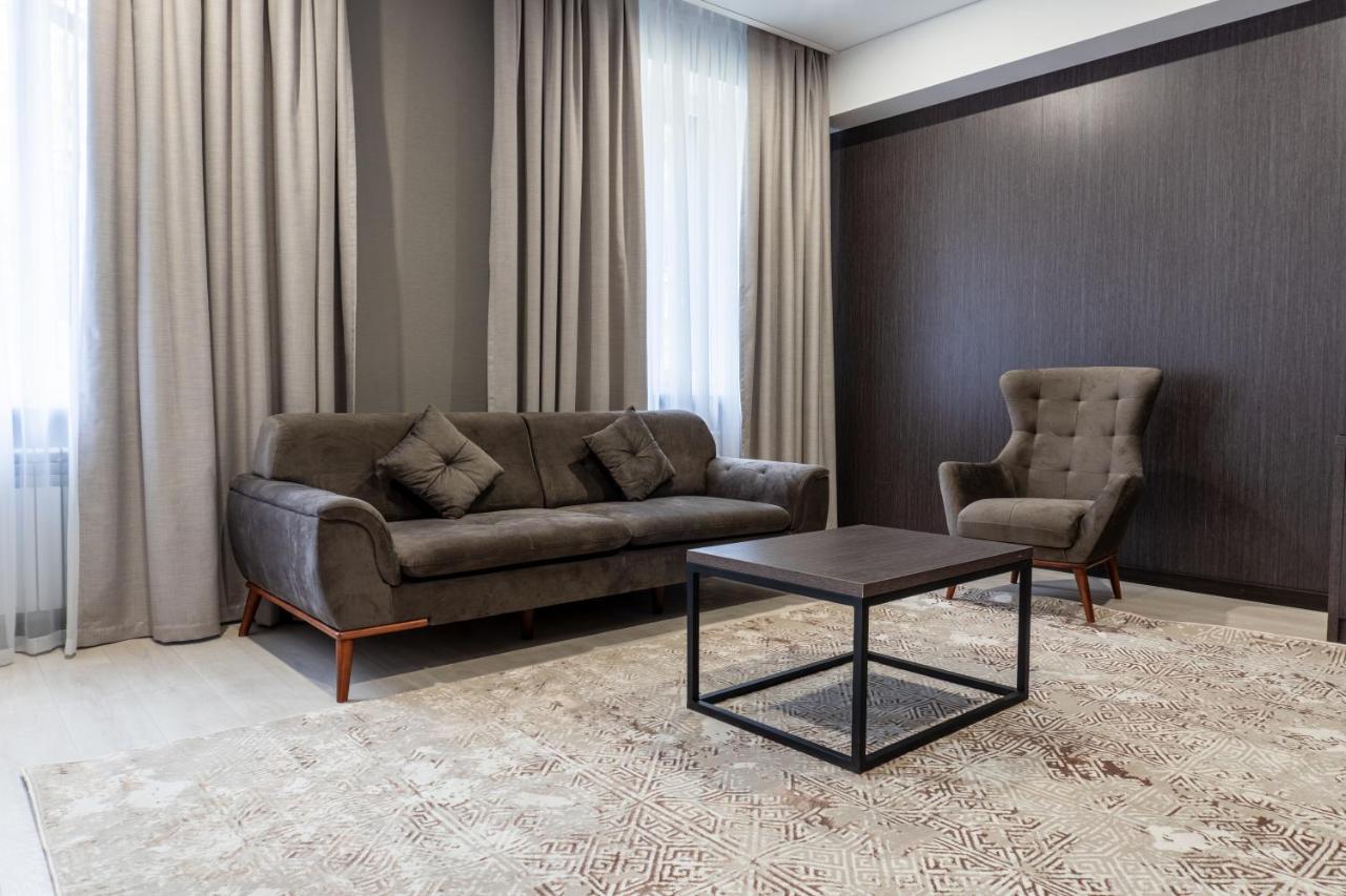 Resident Hotel Kazybek Bi Almatı Dış mekan fotoğraf