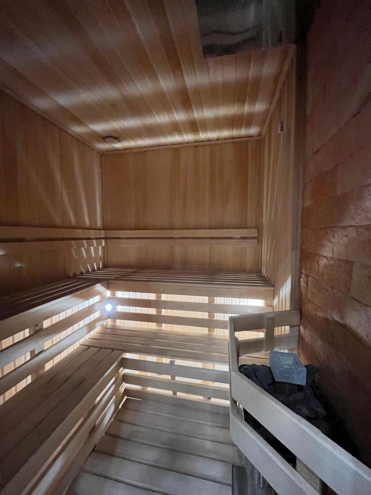 Resident Hotel Kazybek Bi Almatı Dış mekan fotoğraf
