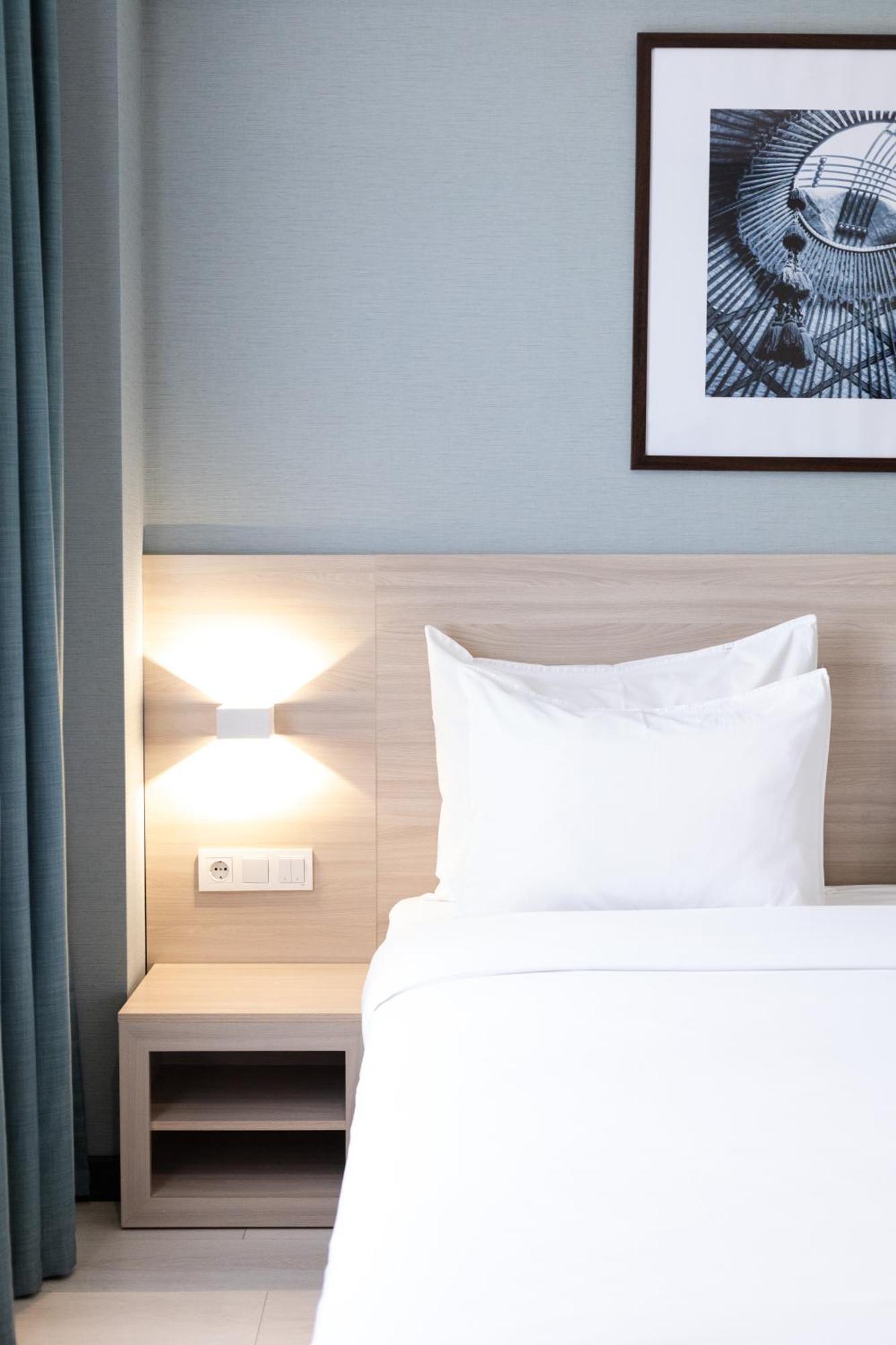 Resident Hotel Kazybek Bi Almatı Dış mekan fotoğraf
