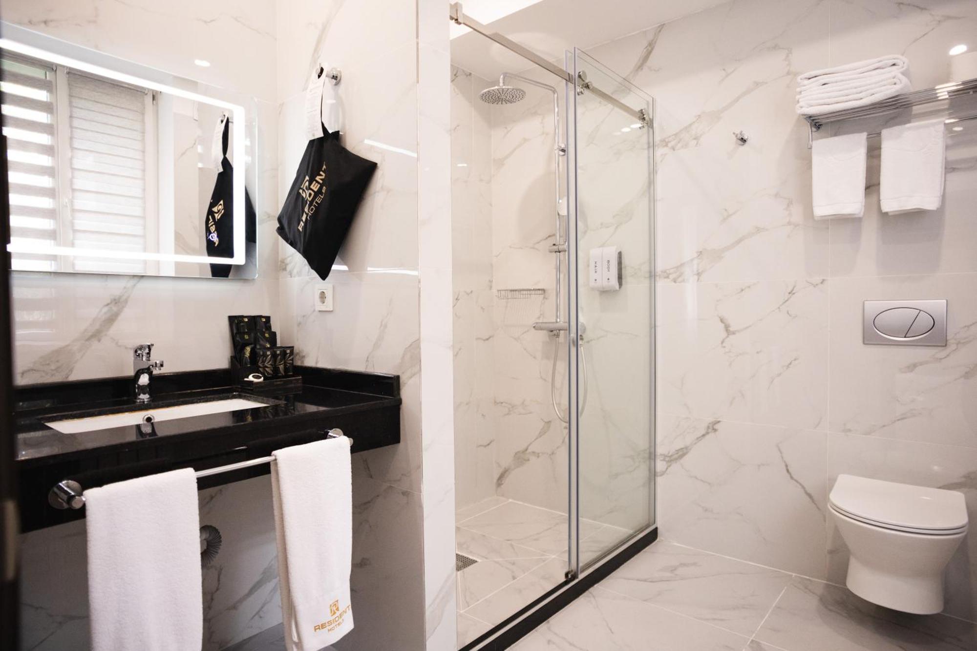 Resident Hotel Kazybek Bi Almatı Dış mekan fotoğraf