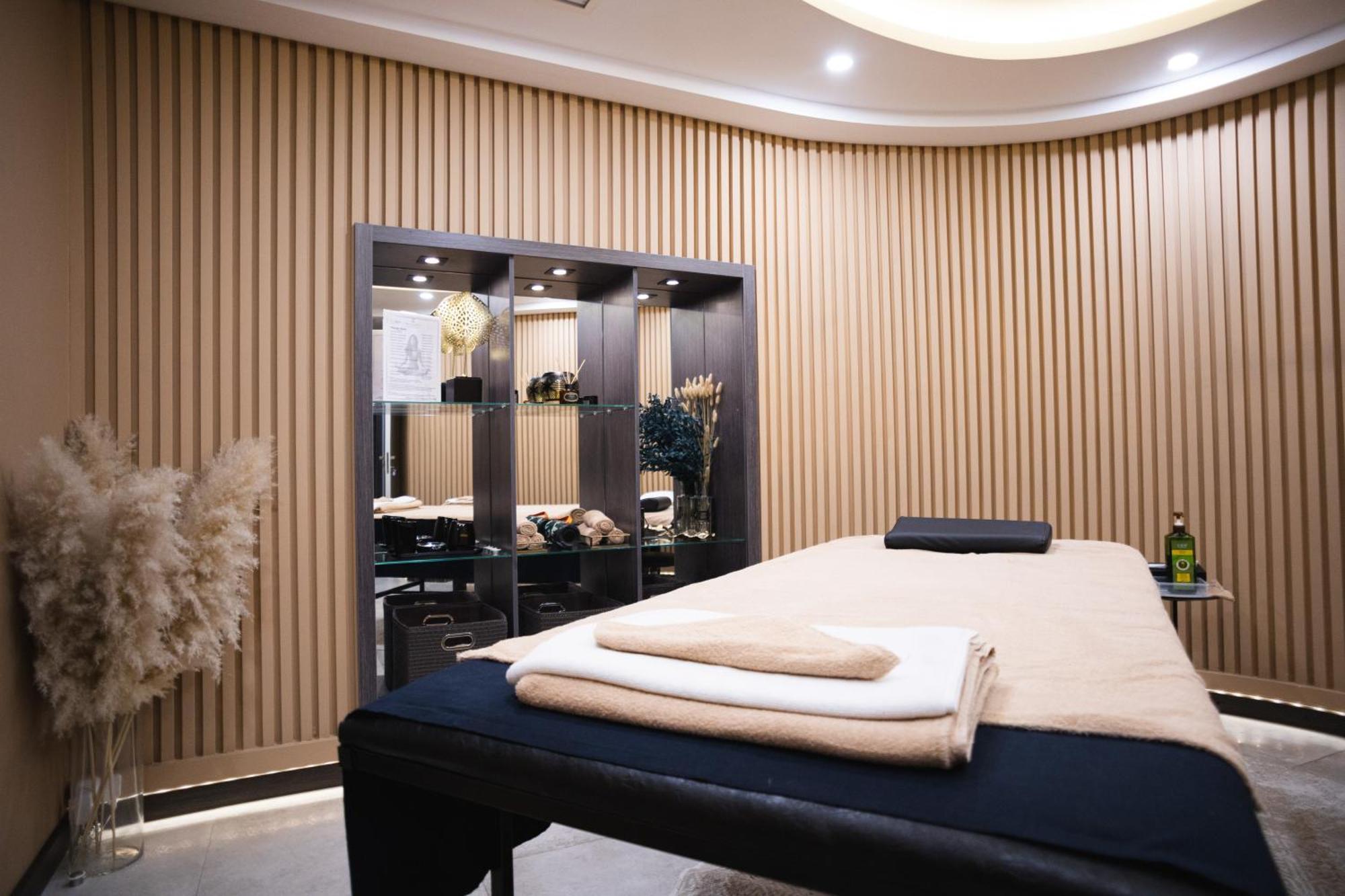 Resident Hotel Kazybek Bi Almatı Dış mekan fotoğraf