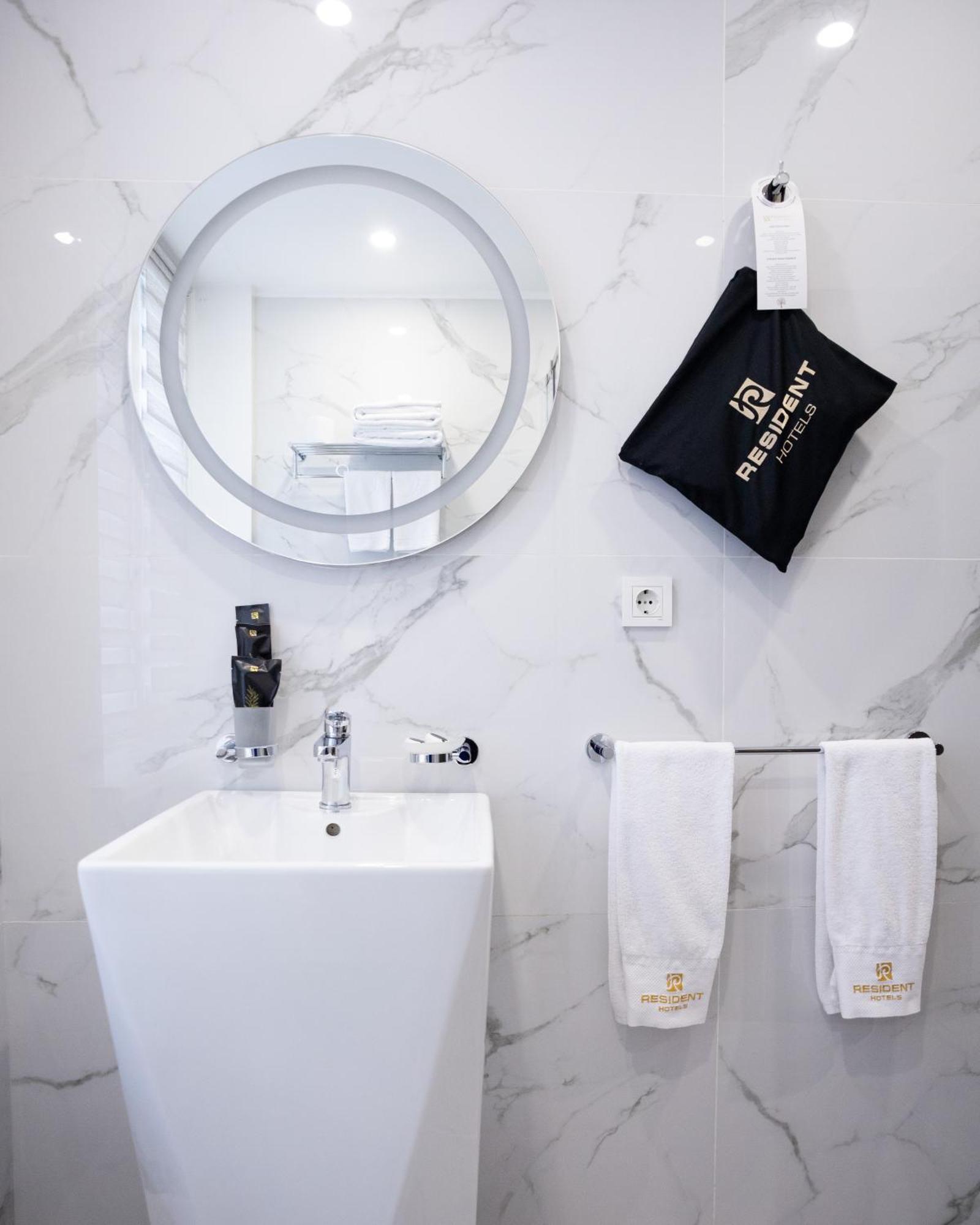 Resident Hotel Kazybek Bi Almatı Dış mekan fotoğraf