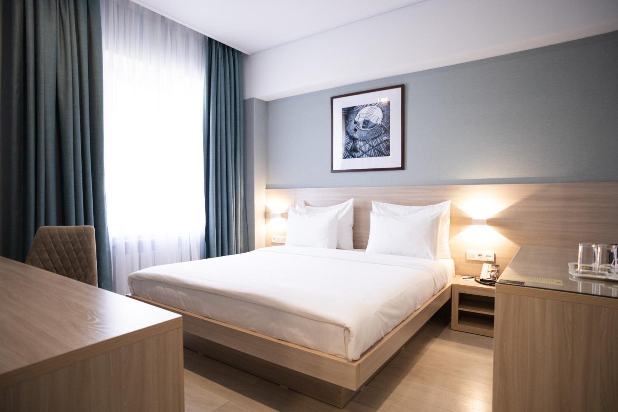 Resident Hotel Kazybek Bi Almatı Dış mekan fotoğraf